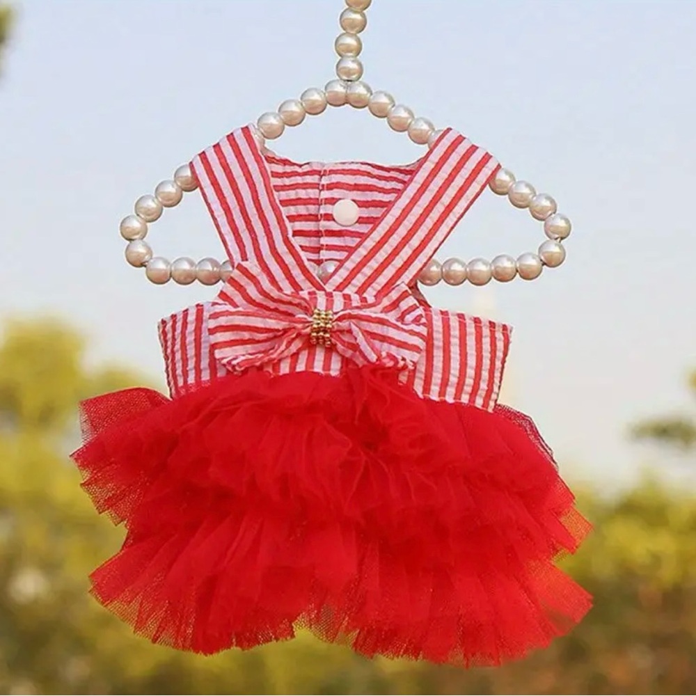 Elegant & Comfortable Summer Dog Dresses - Breathable Polyester.